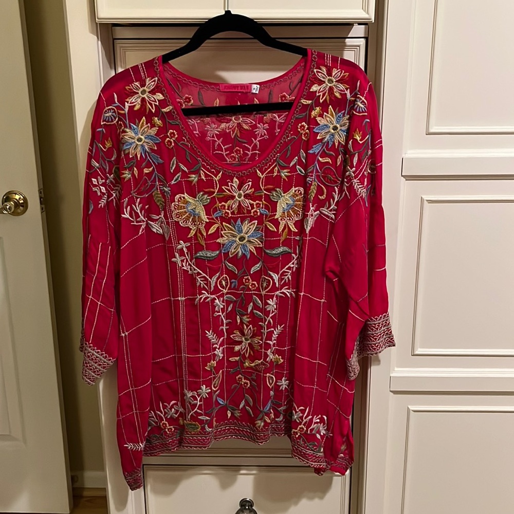 Johnny Was 3/4 length blouse magenta size XL